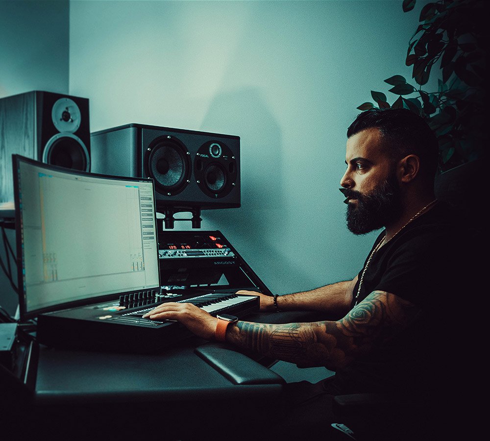 studio_bg